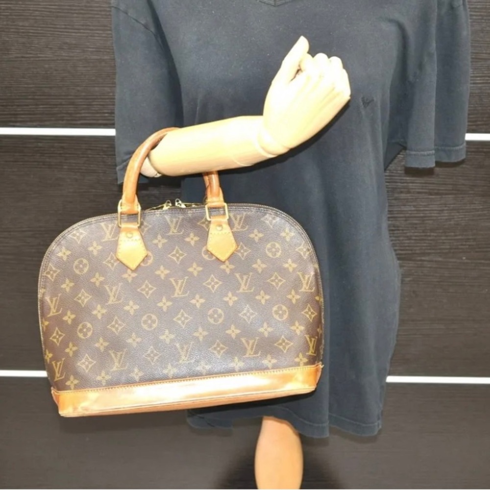 Louis Vuitton Alma